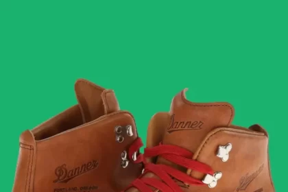 danner-mountain-light-women